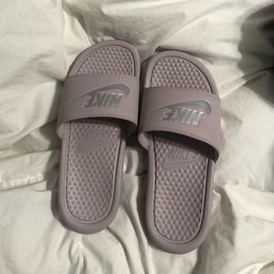 women’s Nike slides